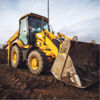 2007 John Deere 700J LT - Image 2