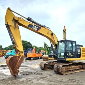 ( CAT )   320E  ( 60270N0437 )
