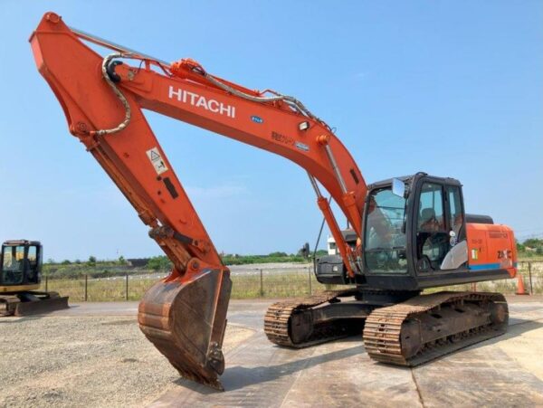 ( HITACHI  )   ZX200-5B   ( 70240H0115 )