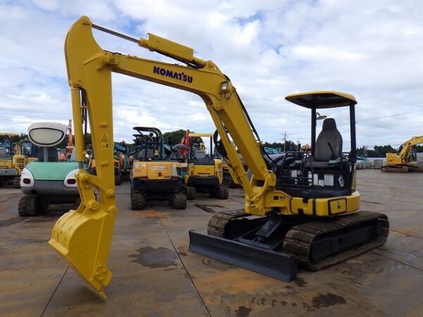 ( KOMATSU )   PC55MR-3   ( 9060N0509 )