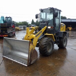 ( KOMATSU )   WA80-8   ( 110100S053 )