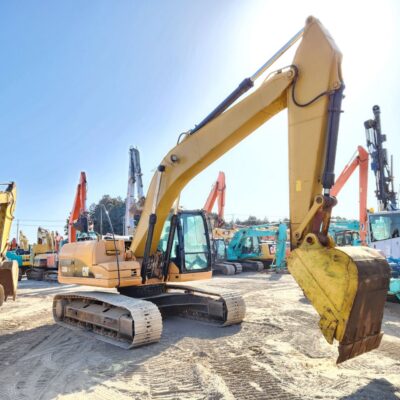 ( CAT)   320D   ( 2020N0221 )