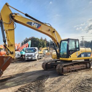 ( CAT)   320D   ( 2040N0693 )