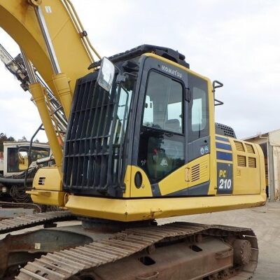 ( KOMATSU )   PC210-10   ( 2040N0521 )