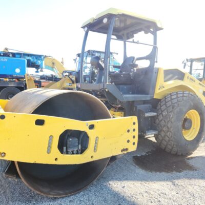 ( BOMAG )   BW211-5   ( 3040N0224 )