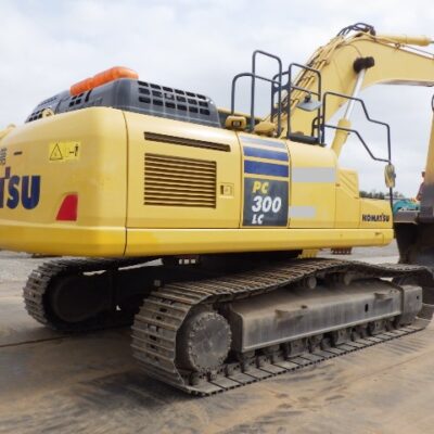 ( KOMATSU )   PC300LC-11   ( 30260T0526 )