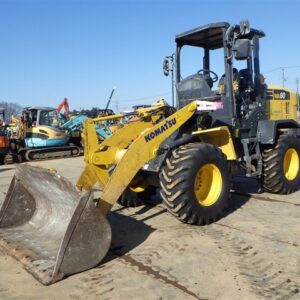 ( KOMATSU )   WA80-8   ( 30100J0257 )