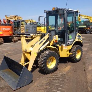 ( KOMATSU )    WA30-6   ( 40230N029 )